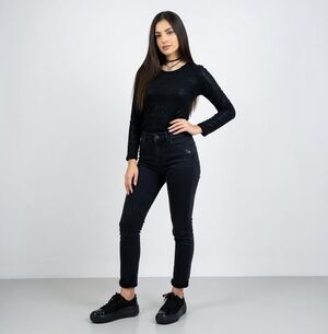 Eurostar Women's Sienna Slip Resistant Black Work Shoes Sneakers Size 5.5M NIB